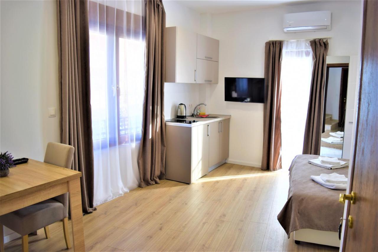 Martinovic Rooms Budva Bagian luar foto