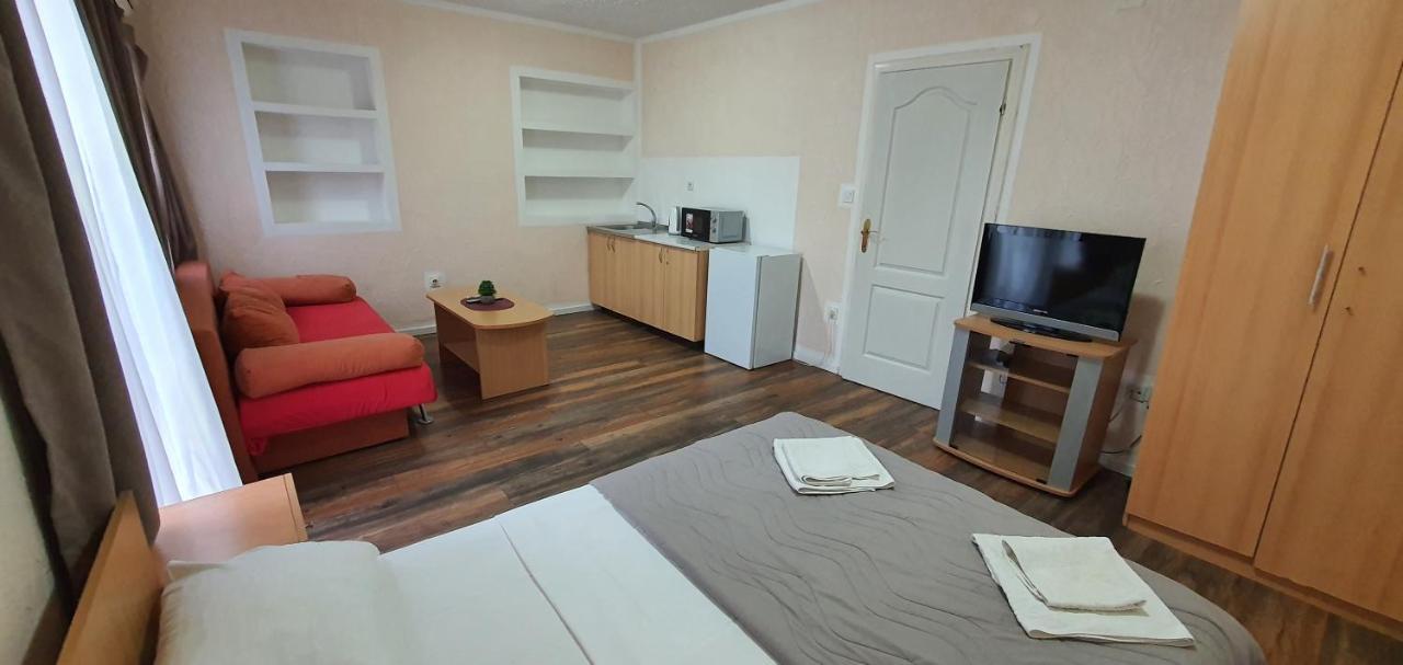 Martinovic Rooms Budva Bagian luar foto