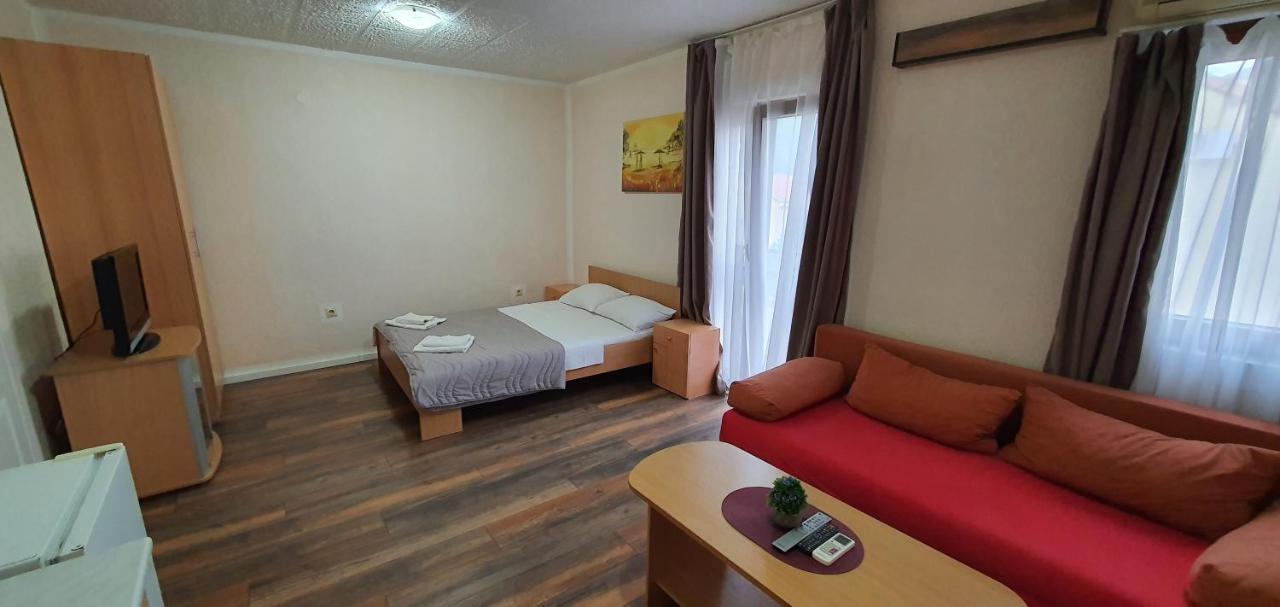 Martinovic Rooms Budva Bagian luar foto