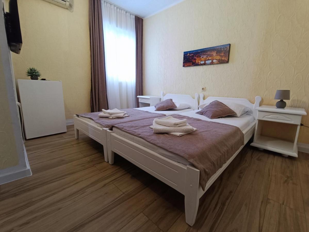 Martinovic Rooms Budva Bagian luar foto