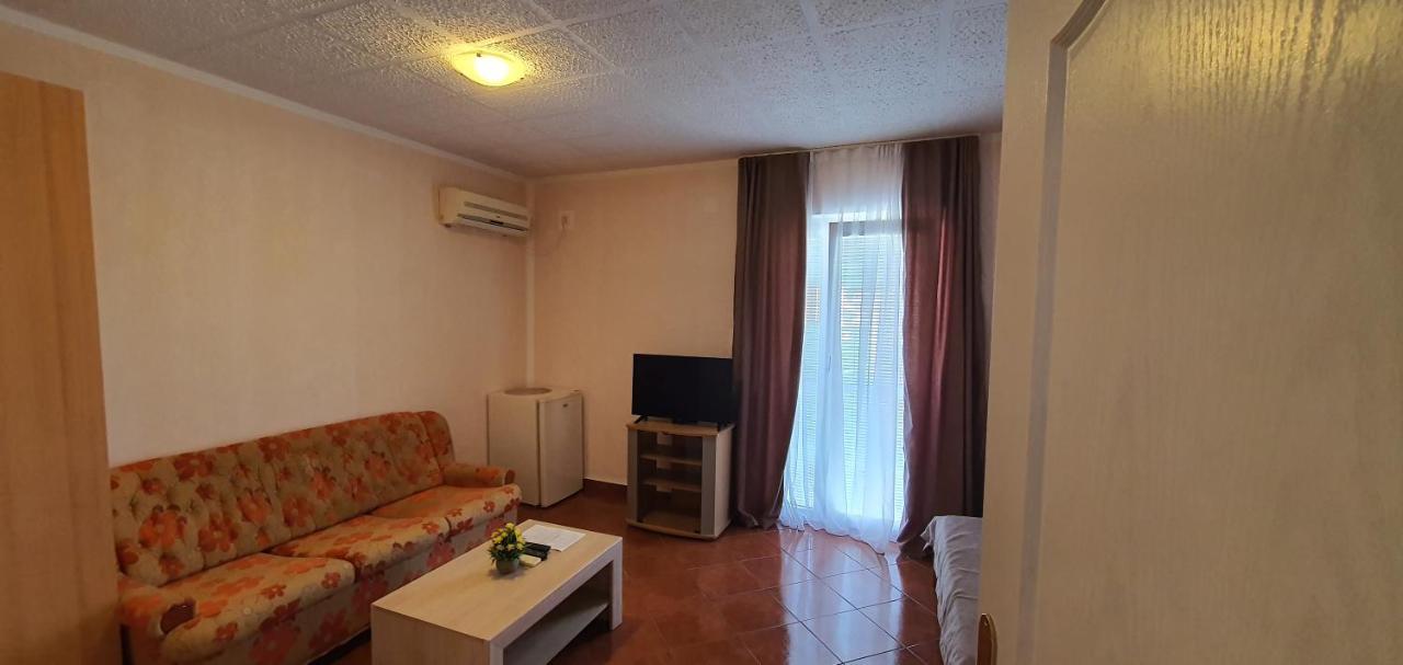 Martinovic Rooms Budva Bagian luar foto